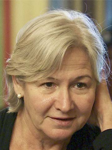 Esther Olavarría, Ex directora auxiliar del Concilio de Políticas de Inmigración de la Casa Blanca, Miami, FL